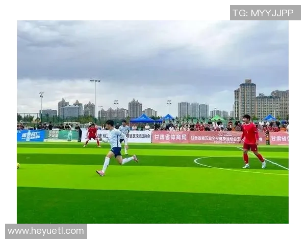 当足球巨星踏上篮球赛场展现跨界运动激情与无限可能